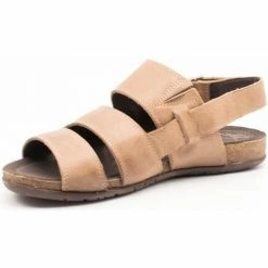 Fluchos Sandales et Nu-pieds Couleur Marron 9 Fluchos Sandales et Nu-pieds Couleur Marron -Fluchos Soldes Magasin 23518655 500 D